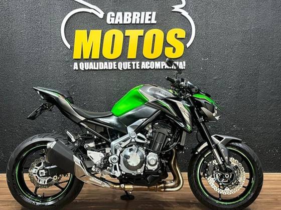 KAWASAKI Z900 